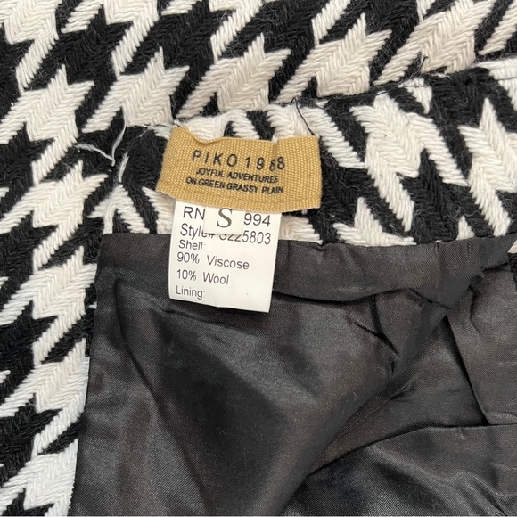 Vintage Style Houndstooth Pencil Skirt - Picture 4 of 4